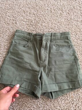 H&M High-Waist Olive Green Women’s Shorts